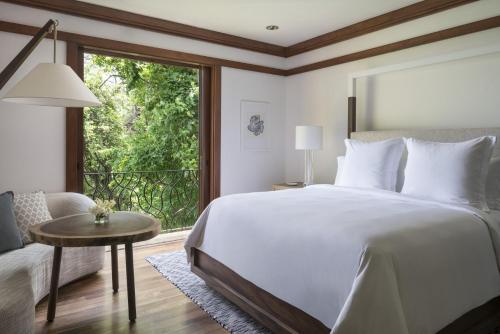 Postel nebo postele na pokoji v ubytování Four Seasons Resort Peninsula Papagayo, Costa Rica