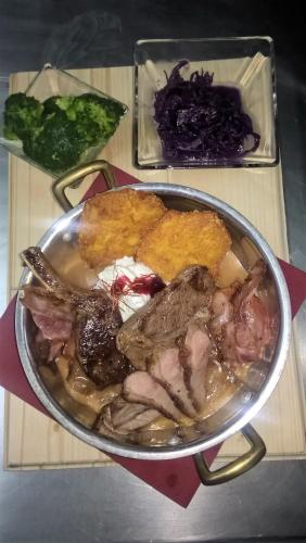 Comida en o cerca de esta posada u hostería