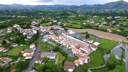 VVF Pays Basque Sare La Rhune – Photos 3