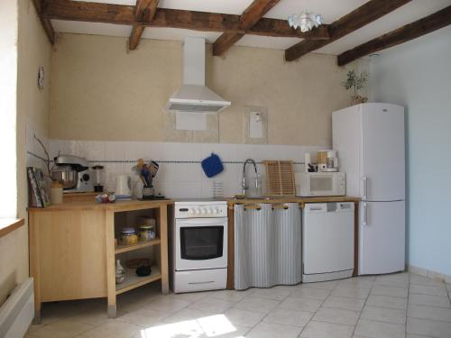 Una cocina o cocineta en Dans l'Air du Temps