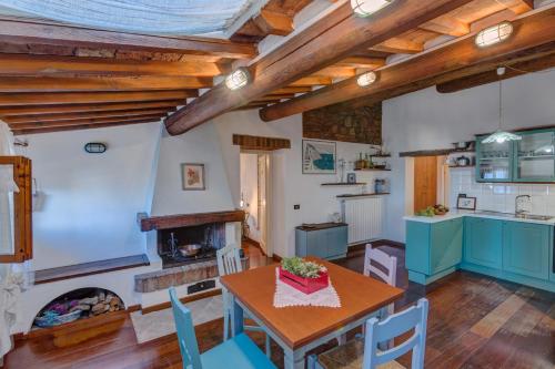 Kuchyň nebo kuchyňský kout v ubytování Casa il Castello