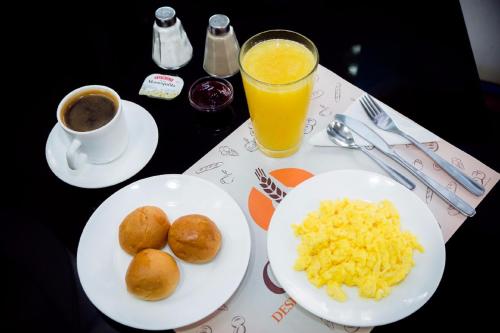 Comida en el hotel o alrededores