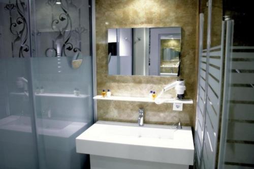 Ένα μπάνιο στο Idahan Hotel