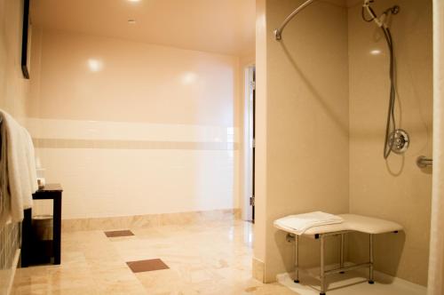 Un baño de Hotel Clariana