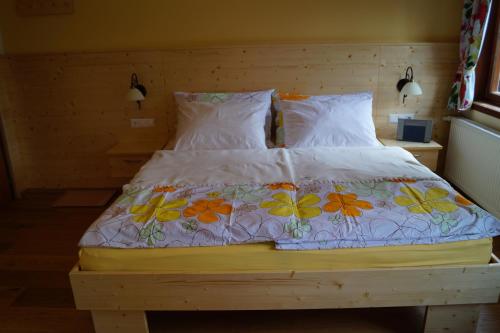 Posteľ alebo postele v izbe v ubytovaní Alte Schule