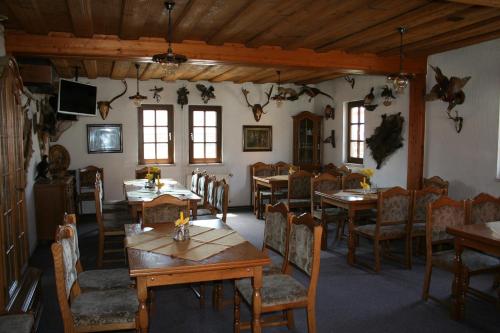Gallery image of Gasthaus & Hotel Zur Linde in Hermsdorf