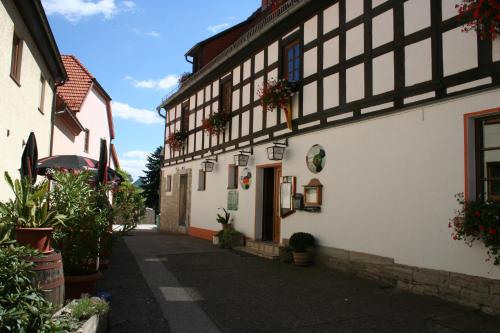 Gallery image of Gasthaus & Hotel Zur Linde in Hermsdorf