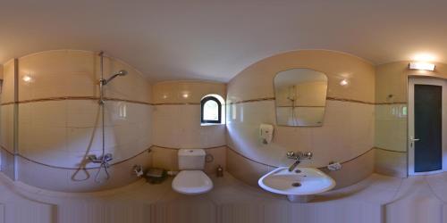 Ванна кімната в Complex Magiyata na Rila