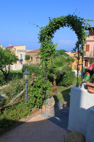 Κήπος έξω από το B&B L'Antico Borgo