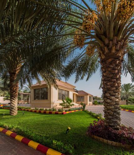 Κήπος έξω από το Boudl Al Nakheel