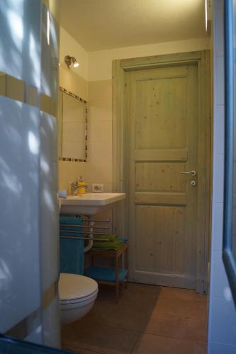 Koupelna v ubytování Sa Tanca de Mannoi