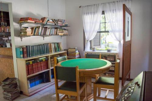 Perpustakaan di inn ini
