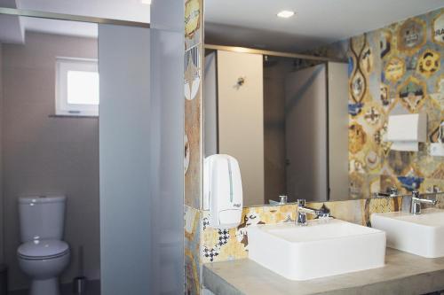 Koupelna v ubytování Art 4 You Cascais Suites