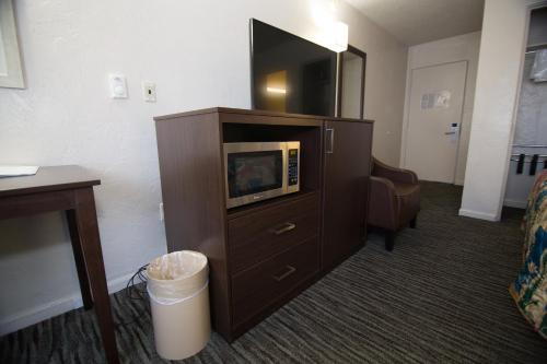 Eastside Lodge Image
