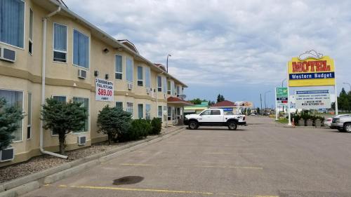 Afbeelding uit fotogalerij van Western Budget Motel Cold Lake in Cold Lake