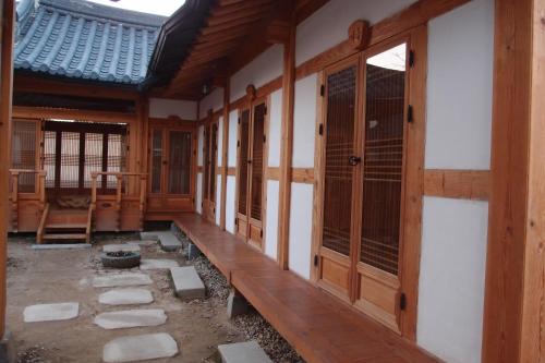 Foto sihtkohas Jeonju asuva majutusasutuse Sarangroo galeriist