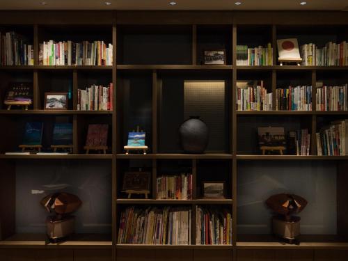Biblioteket på hotellet
