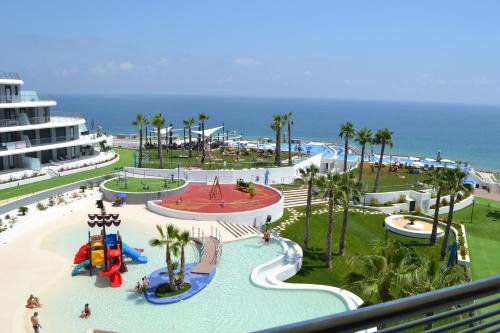 Amazing Infinity View Apartment