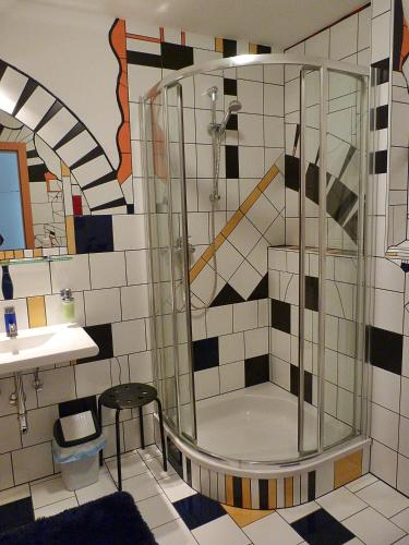 a bathroom with a shower and a sink at Apart Annelies in Kauns