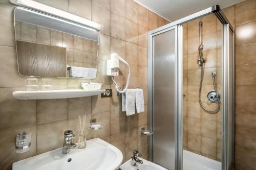 A bathroom at Pensione Vittoria