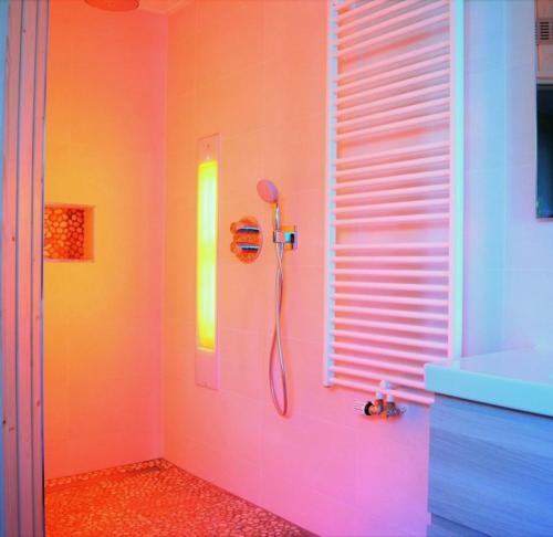 Ванная комната в Vroonweg 34 sauna sunshower