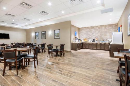 Afbeelding uit fotogalerij van Comfort Inn & Suites Merritt in Merritt
