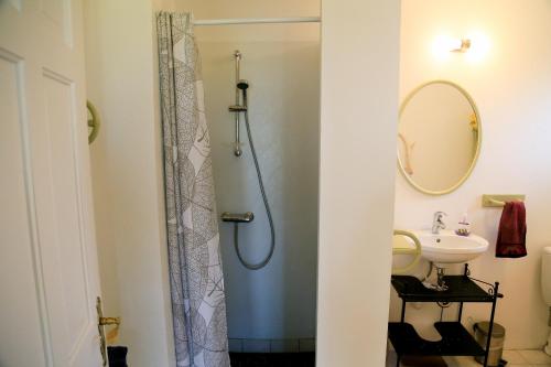 Koupelna v ubytování Guest House Svetlana