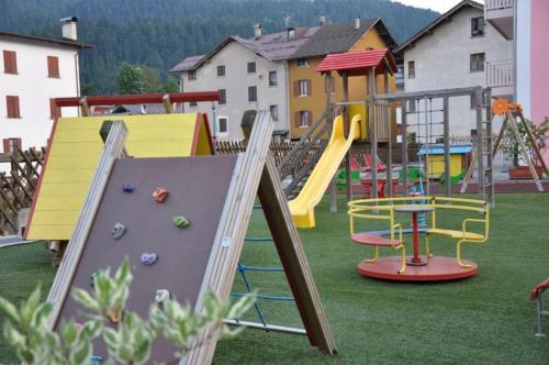 Zona de juegos infantil en Residence Alba Nova
