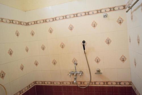 Phòng tắm tại Lakshmi Heritage Tourist Home