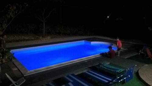 Bazén v ubytování Bed House Floristella nebo v jeho okolí