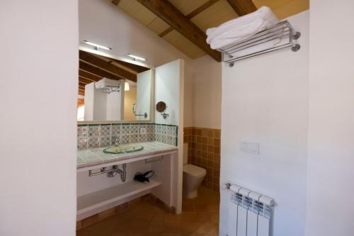 A bathroom at Agroturismo Son Alzines