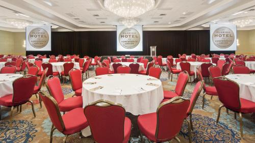 The Florida Hotel & Conference Center in the Florida Mall Image