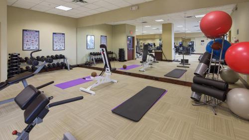 The Florida Hotel & Conference Center in the Florida Mall photo 35