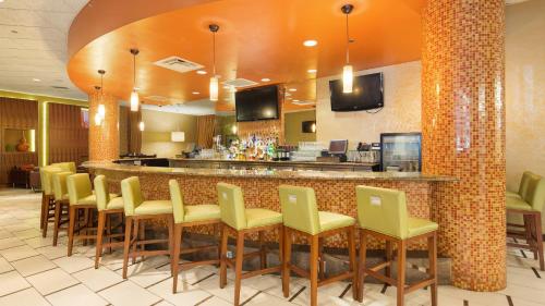 The Florida Hotel & Conference Center in the Florida Mall photo 44