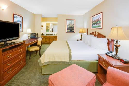 Fotografie z fotogalerie ubytování Baymont by Wyndham Ozark v destinaci Ozark