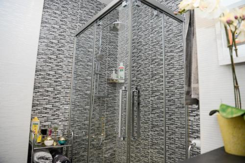 Et badeværelse på Etxe Ederra