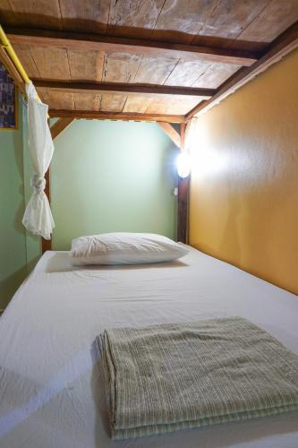 Postel nebo postele na pokoji v ubytování Zleep63