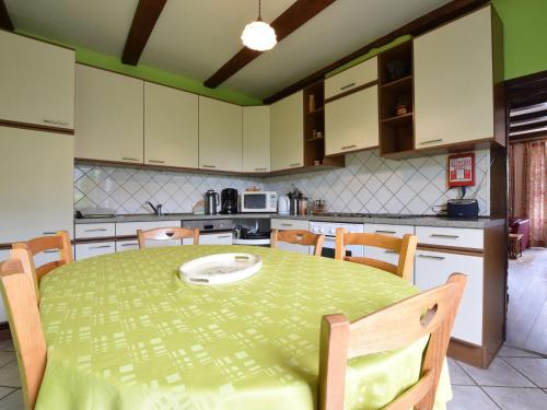 Η κουζίνα ή μικρή κουζίνα στο Family Villa with Sauna