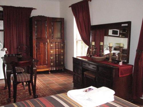 Gambar di galeri bagi Magnolia Place Guest Houses di Stellenbosch