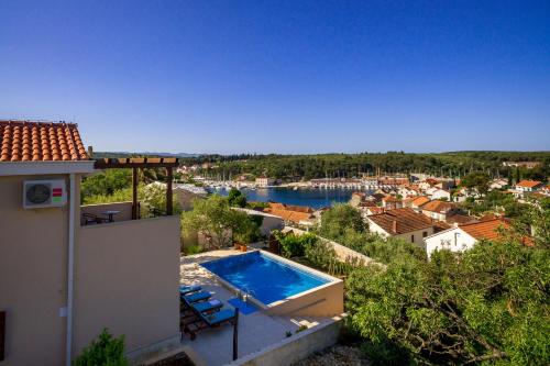 Villa Helena, private pool in Milna