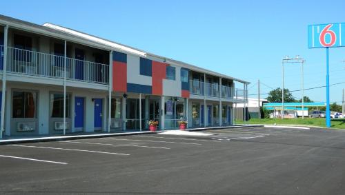 Φωτογραφία από το άλμπουμ του Motel 6-Oklahoma City, OK - Airport East σε Οκλαχόμα Σίτι
