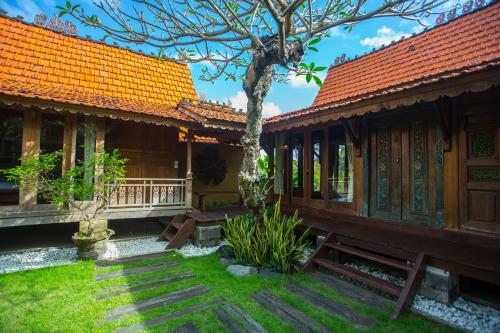 Сад в Baligong Villa