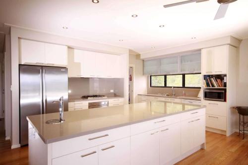 Una cocina o cocineta en Berringar - linen not included