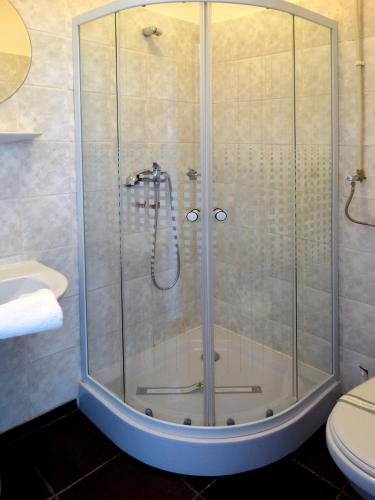 Ένα μπάνιο στο Prince Hotel