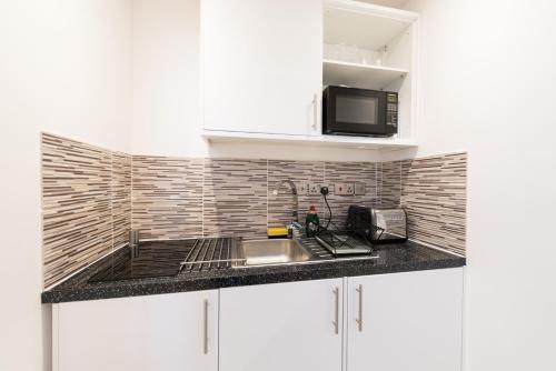 Royal Princes Suites photo 13