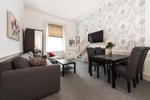 Royal Princes Suites photo 34