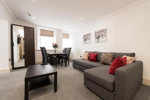 Royal Princes Suites photo 38