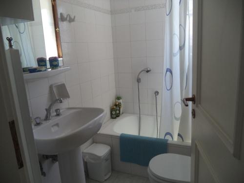 Ванная комната в Ilis Villas