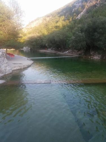 Φυσικό τοπίο κοντά σε αυτή η παραθεριστική κατοικία