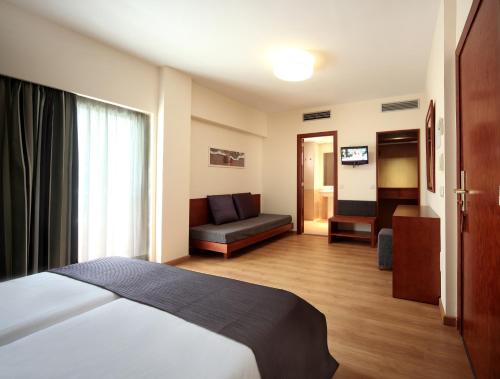 Katil atau katil-katil dalam bilik di Hotel Metropolitan Playa 3 Sup